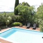 Villa Avec Quatre à *