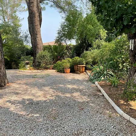 Avec Quatre A * Villevieille